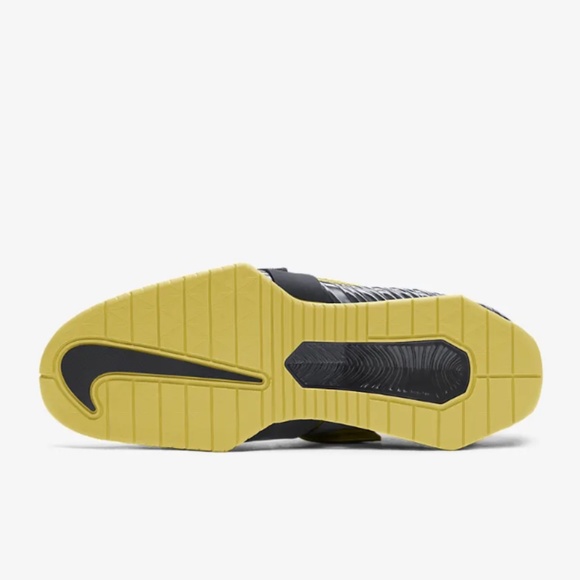 Nike Romaleos 4 (training shoe) - Picture 3 of 4